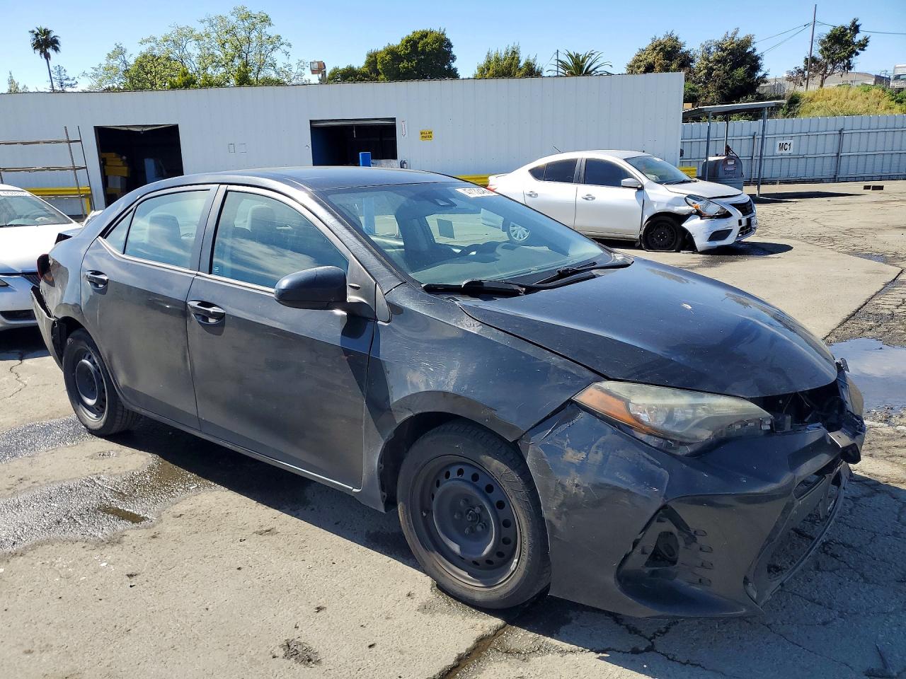 2017 TOYOTA COROLLA LE photo 7