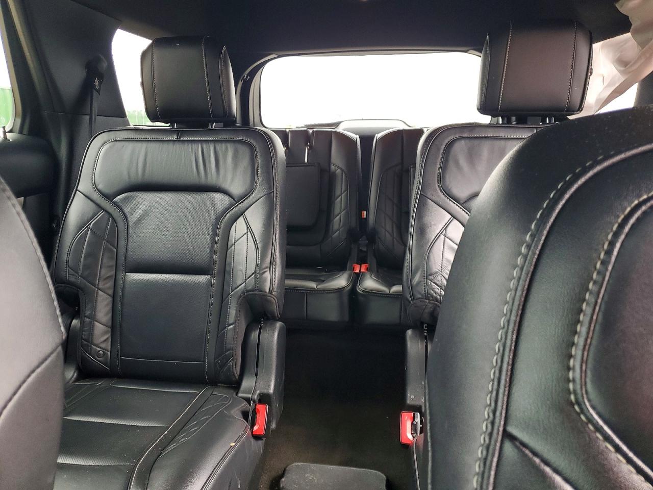 2017 FORD EXPLORER PLATINUM photo 19