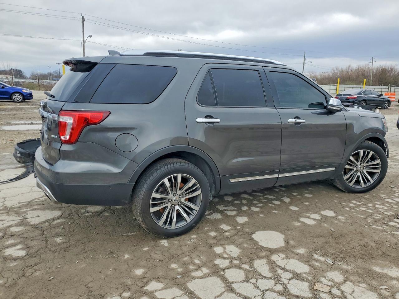2017 FORD EXPLORER PLATINUM photo 5