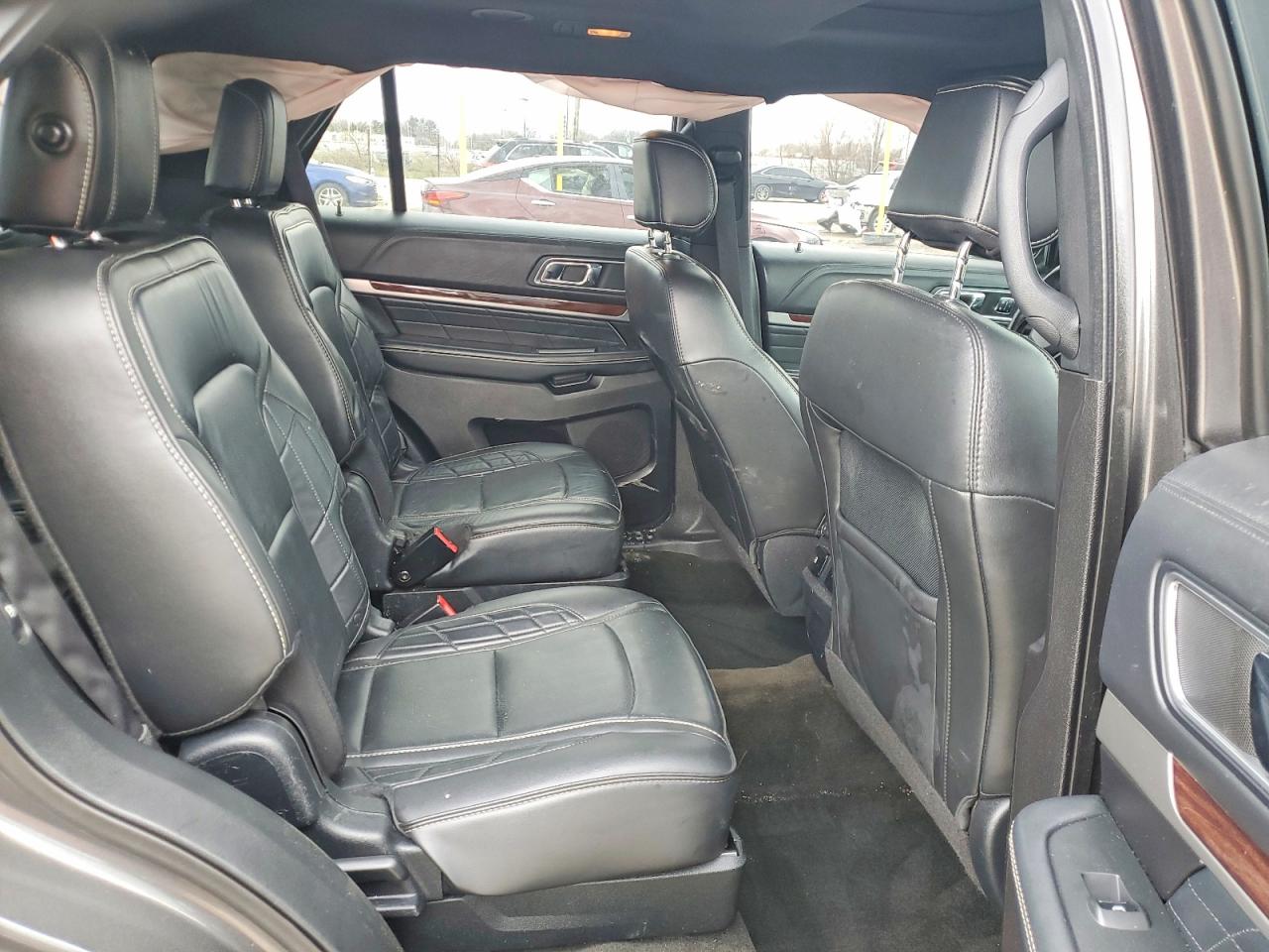 2017 FORD EXPLORER PLATINUM photo 21