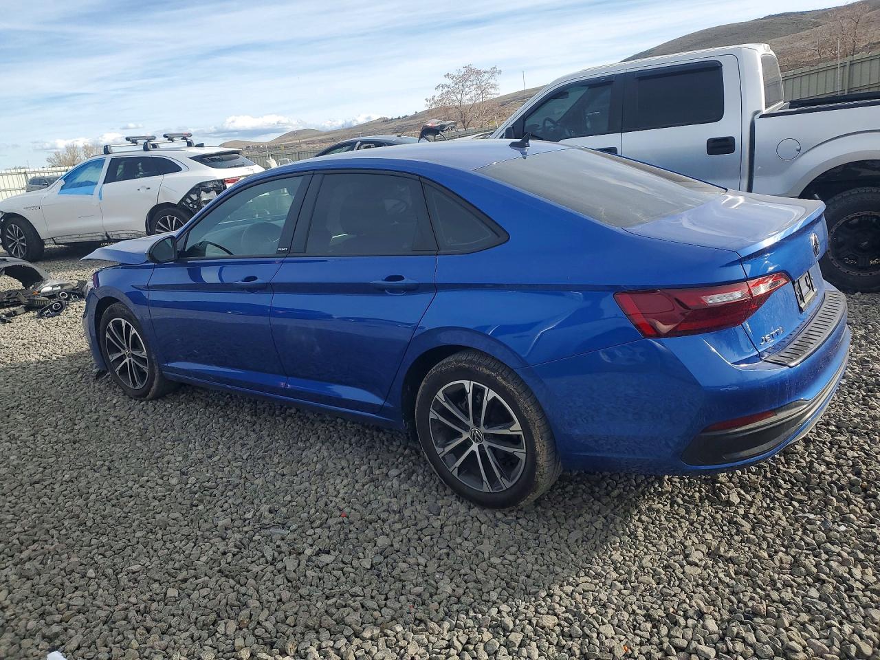 2024 VOLKSWAGEN JETTA SPORT photo 3