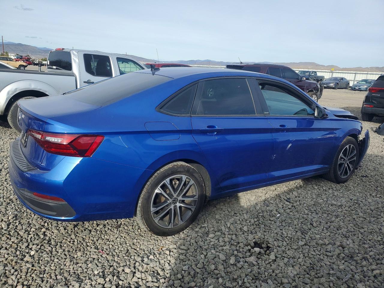 2024 VOLKSWAGEN JETTA SPORT photo 5