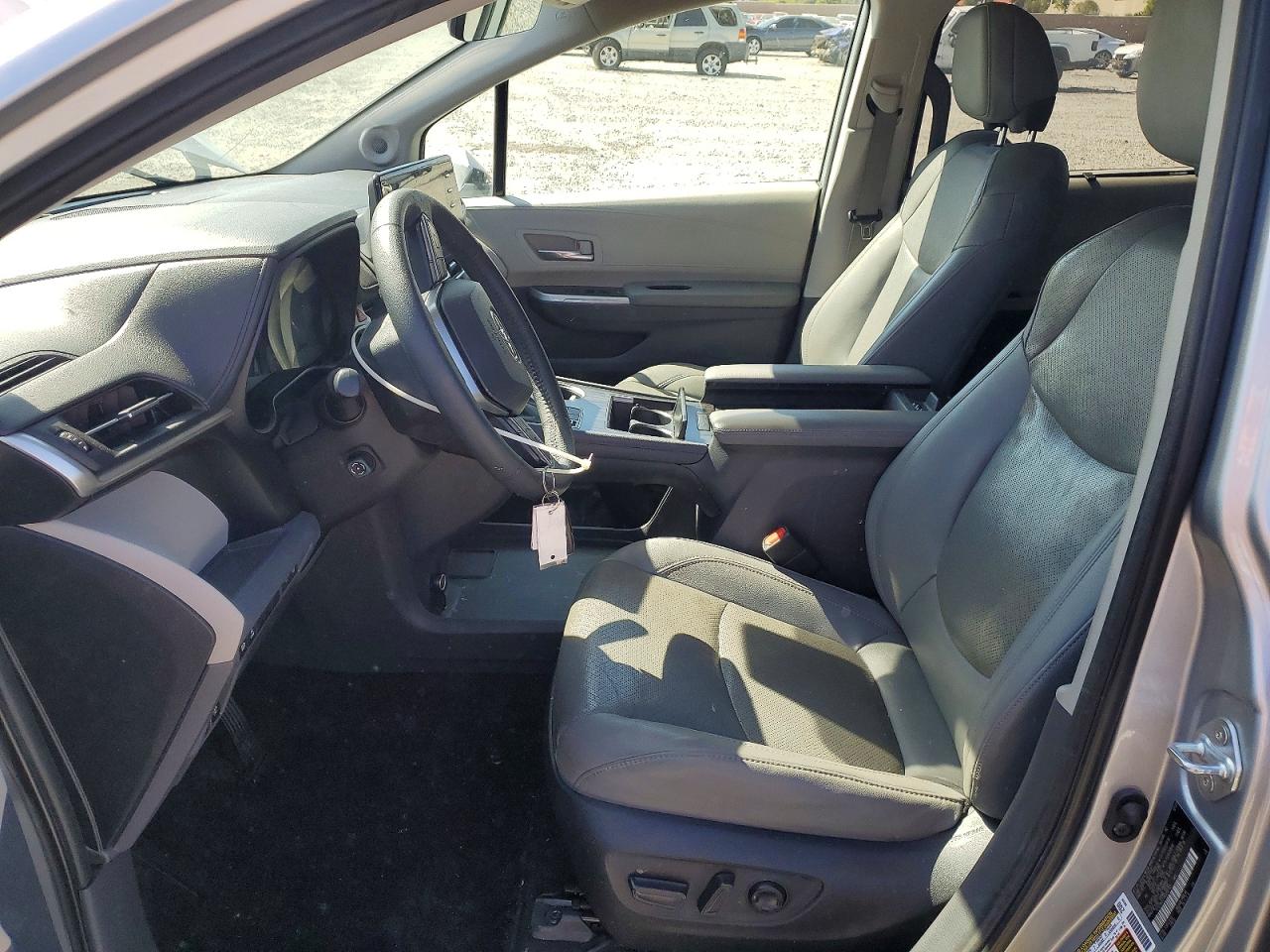 2022 TOYOTA SIENNA LIMITED 7-PASSENGER photo 7