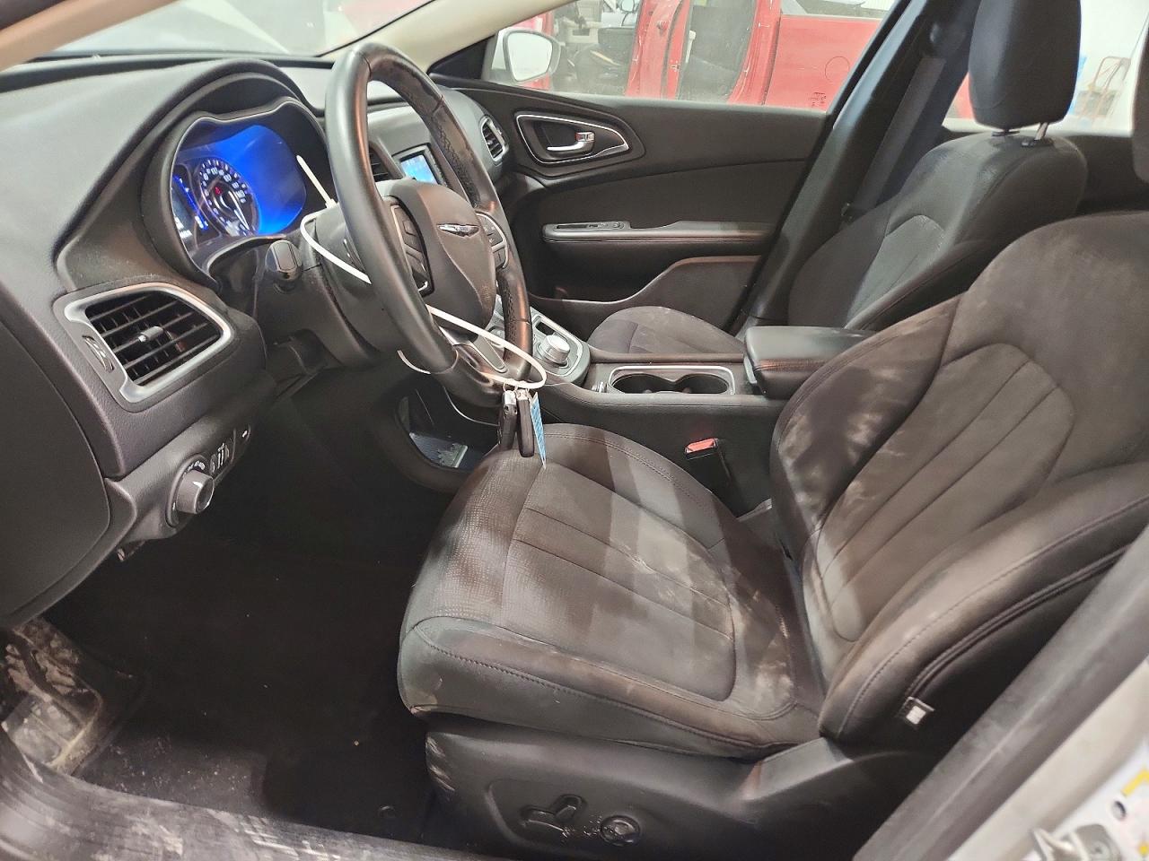 2015 CHRYSLER 200 LIMITED photo 13