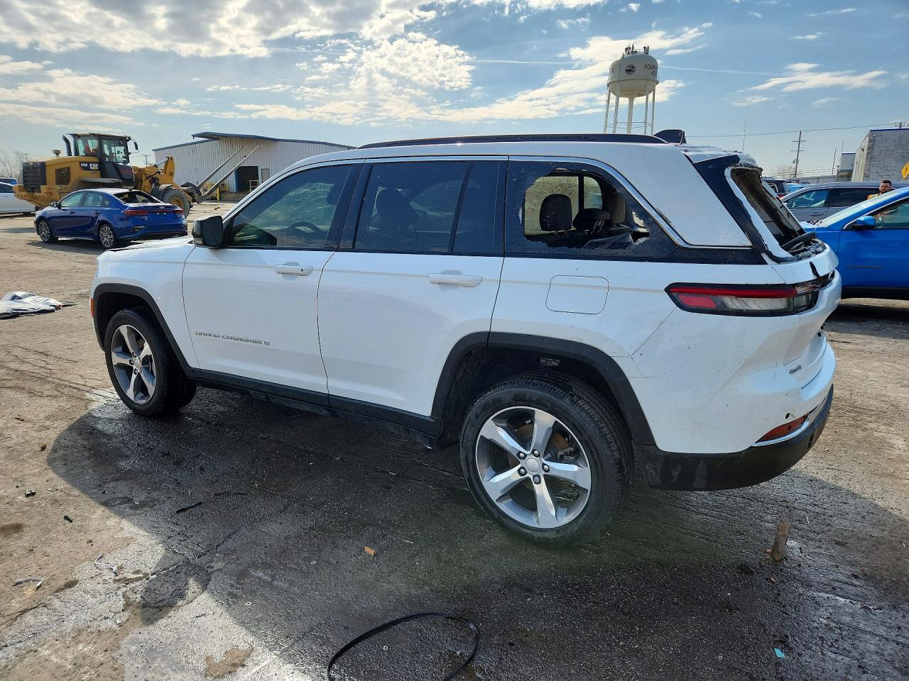 2024 JEEP GRAND CHEROKEE LIMITED photo 4