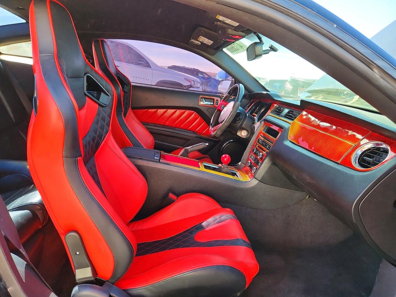 2013 FORD MUSTANG GT photo 19