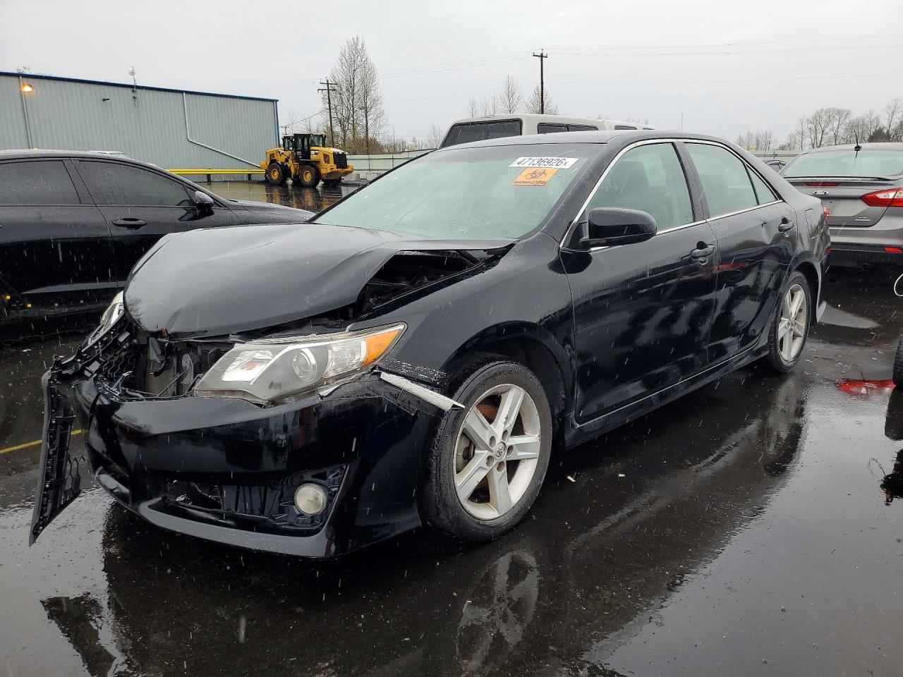 2014 TOYOTA CAMRY