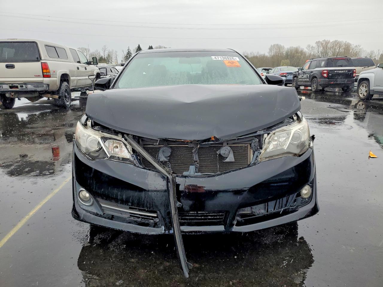 2014 TOYOTA CAMRY SE photo 9