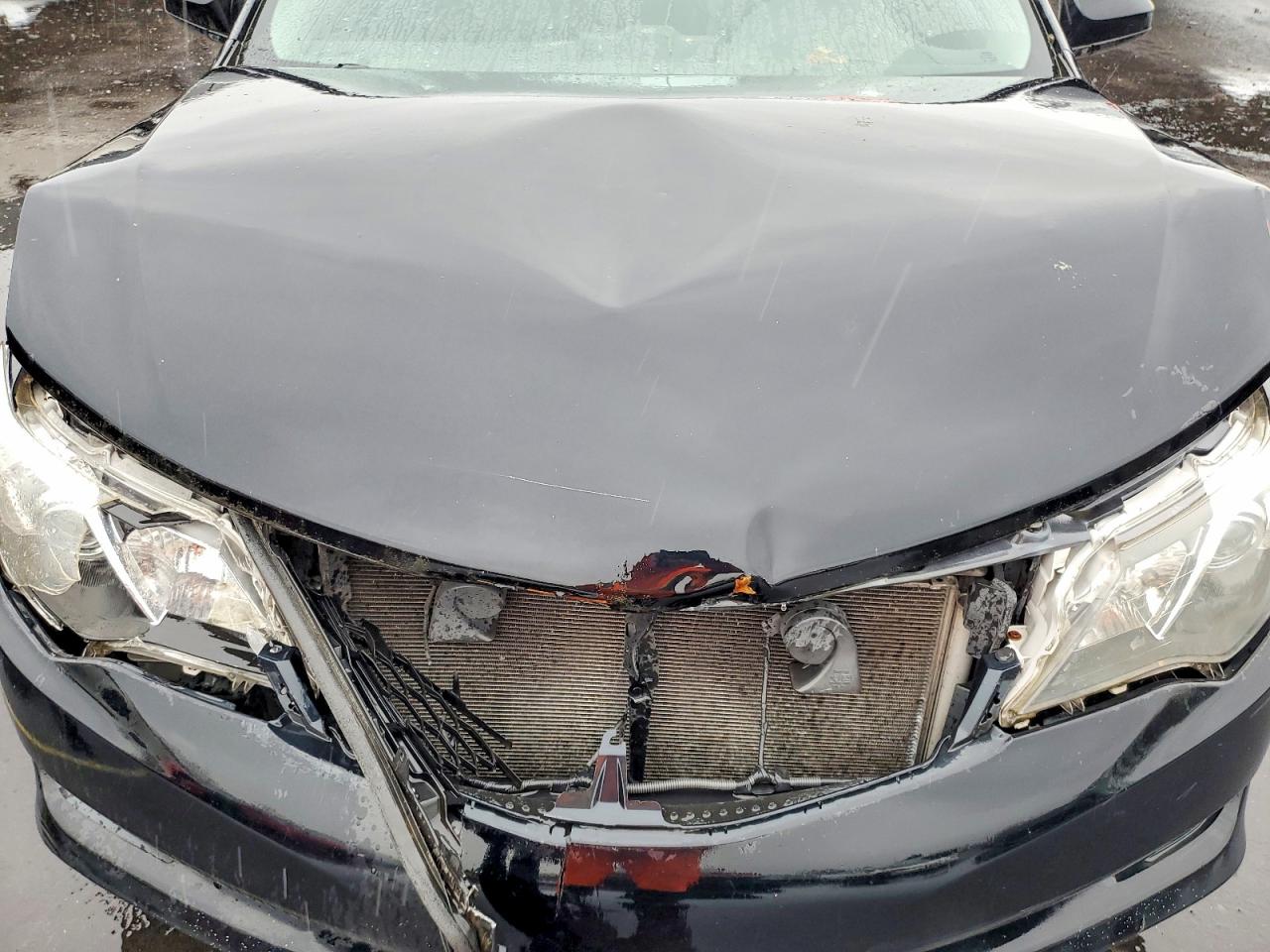 2014 TOYOTA CAMRY SE photo 21