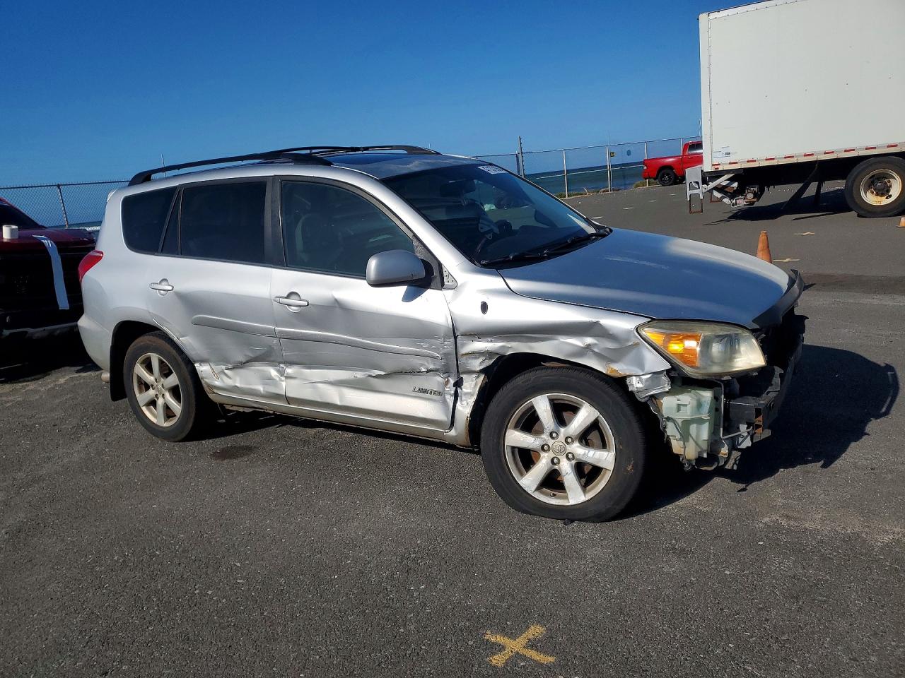 2007 TOYOTA RAV4 photo 4