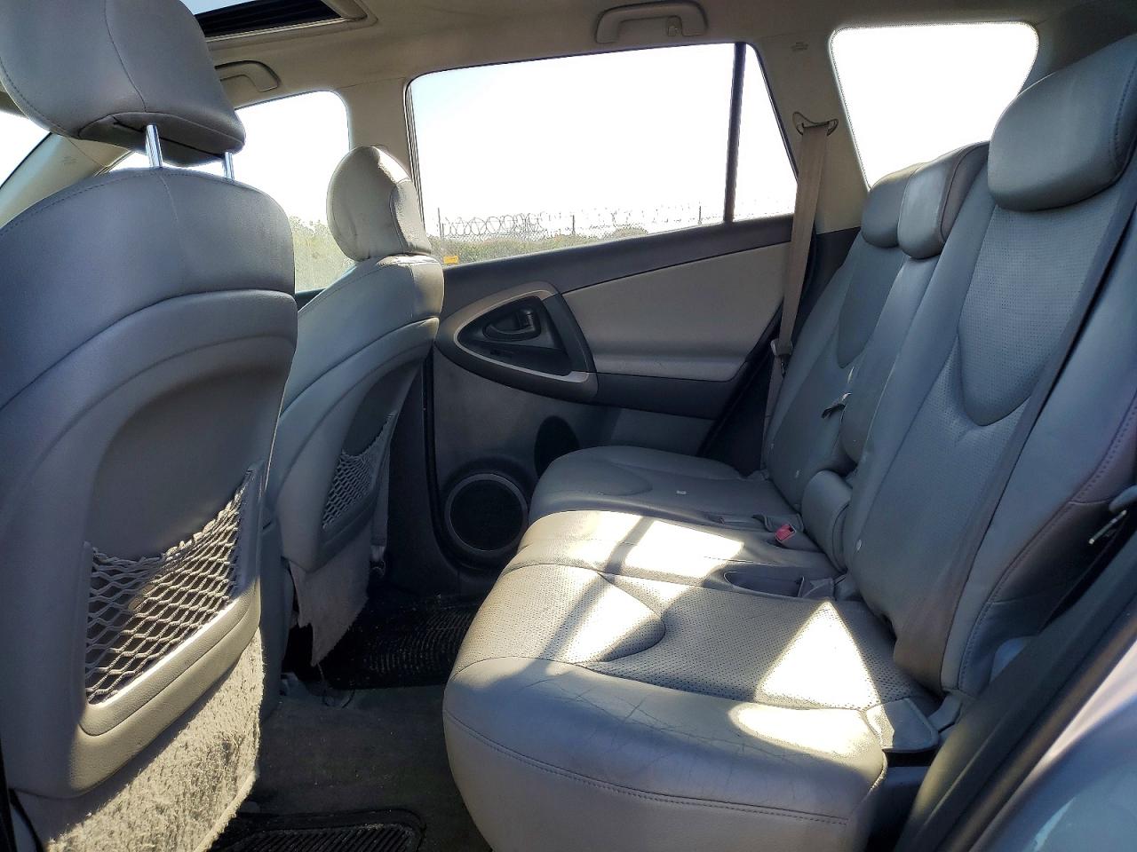 2007 TOYOTA RAV4 photo 11