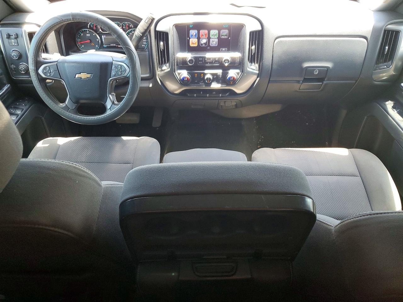 2018 CHEVROLET SILVERADO K1500 LT photo 15