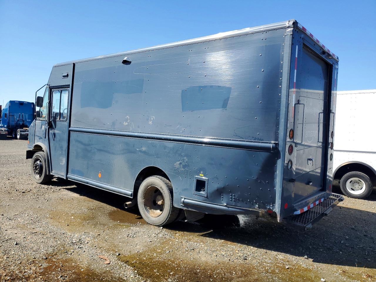 2021 FORD F59 DELIVERY TRUCK photo 2