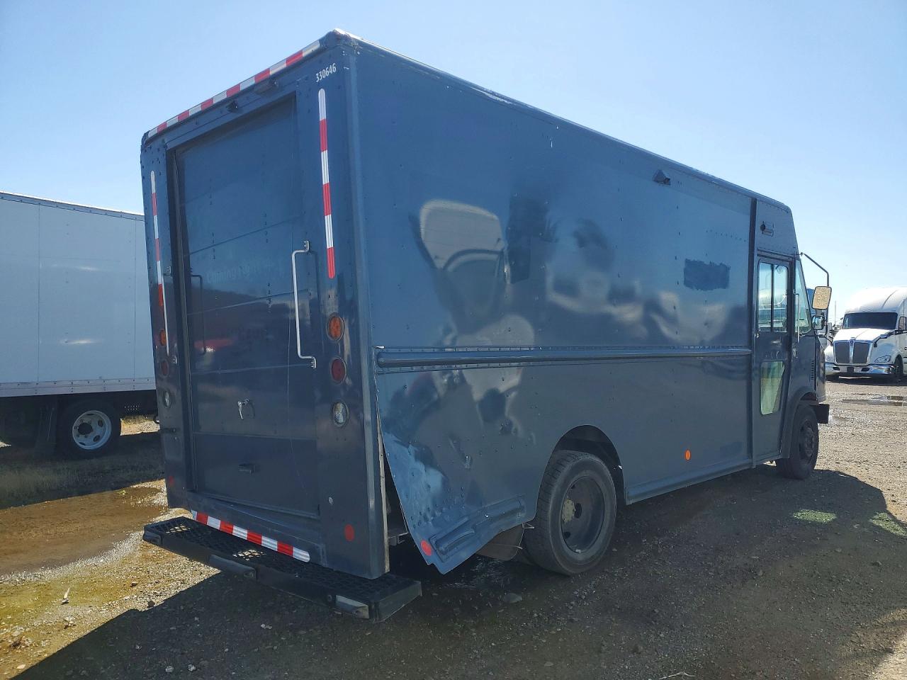2021 FORD F59 DELIVERY TRUCK photo 3