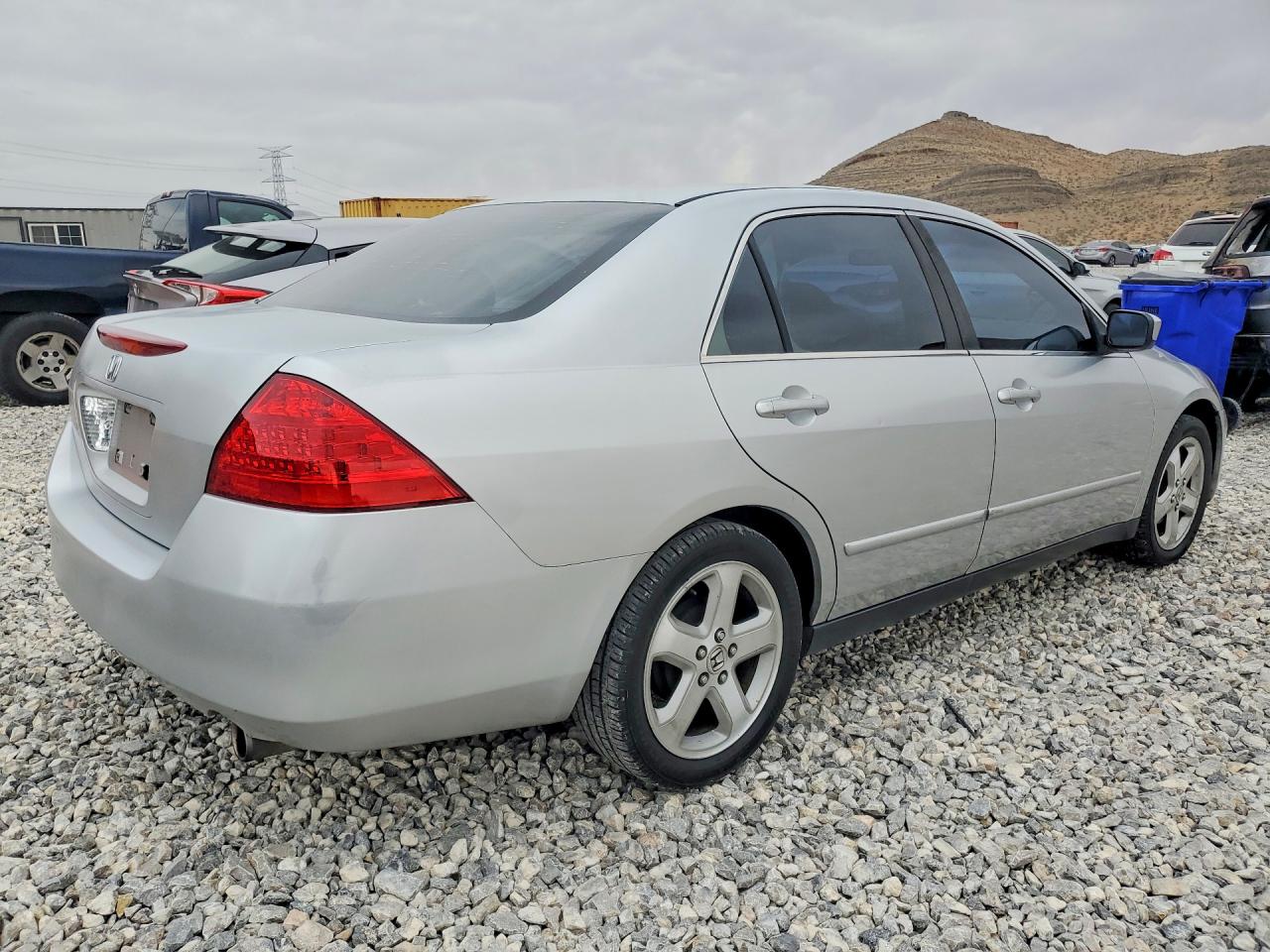 2006 HONDA ACCORD LX photo 5