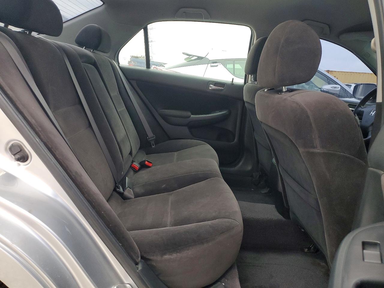 2006 HONDA ACCORD LX photo 19