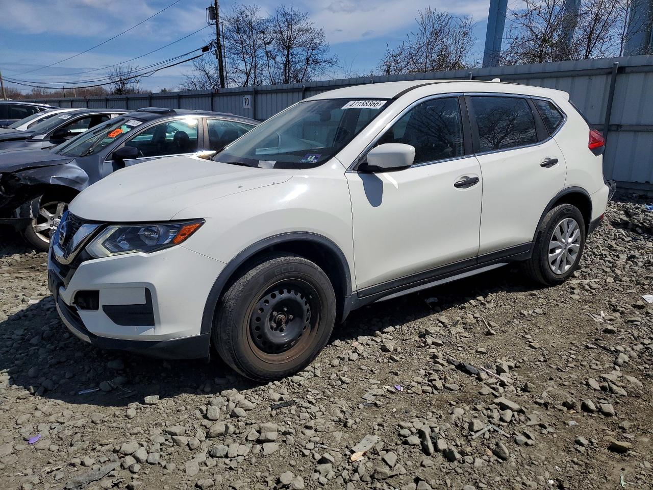 2017 NISSAN ROGUE