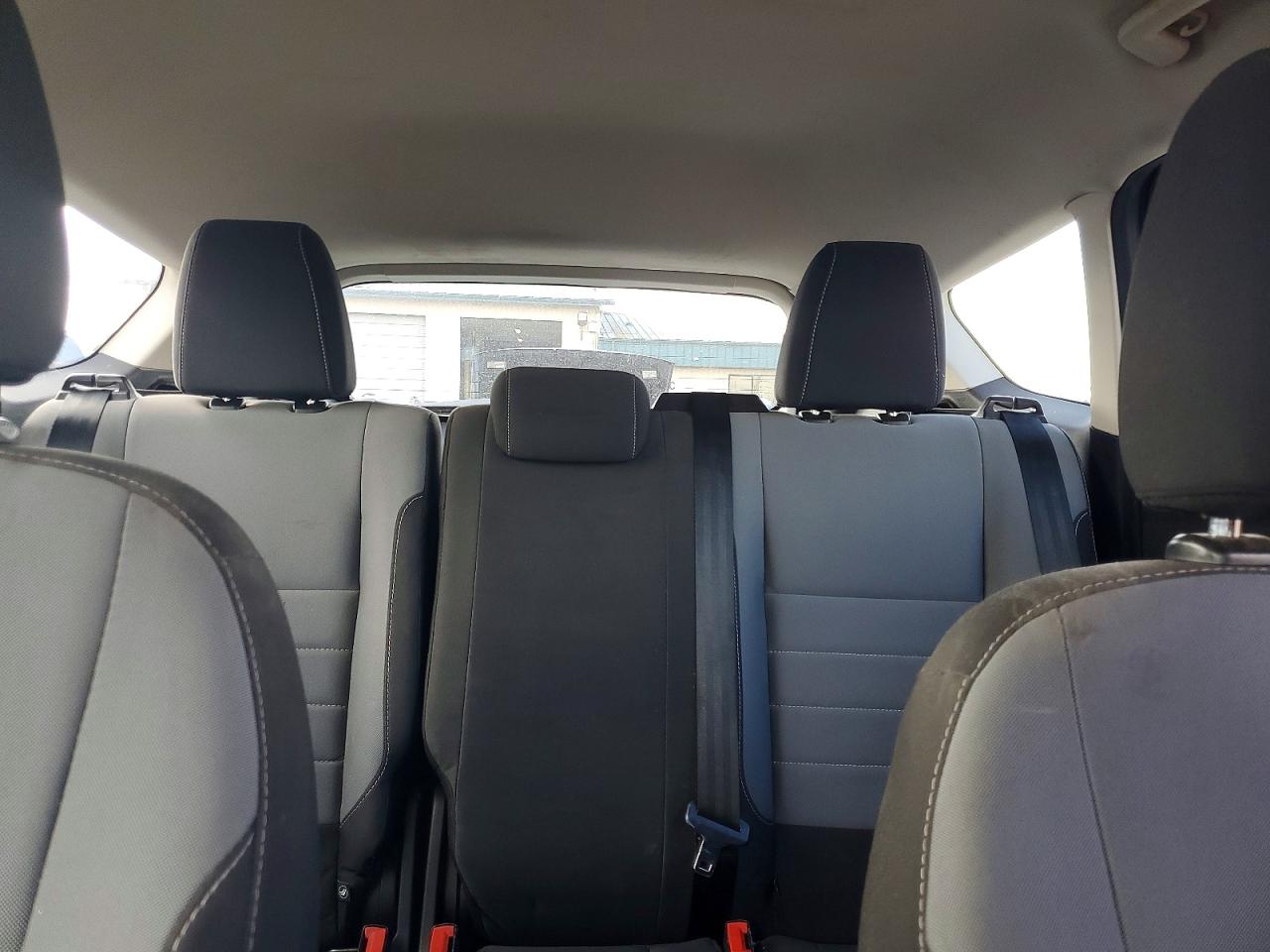 2017 FORD ESCAPE S photo 19