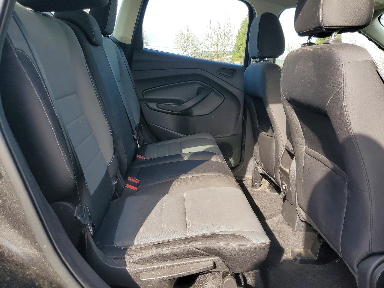 2017 FORD ESCAPE S photo 21