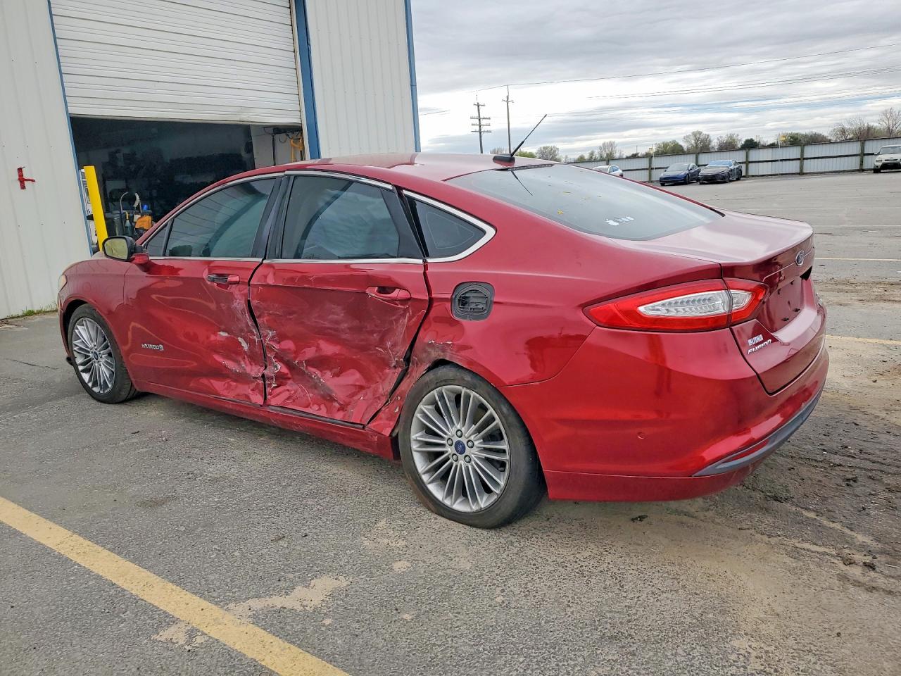 2013 FORD FUSION SE HYBRID photo 2