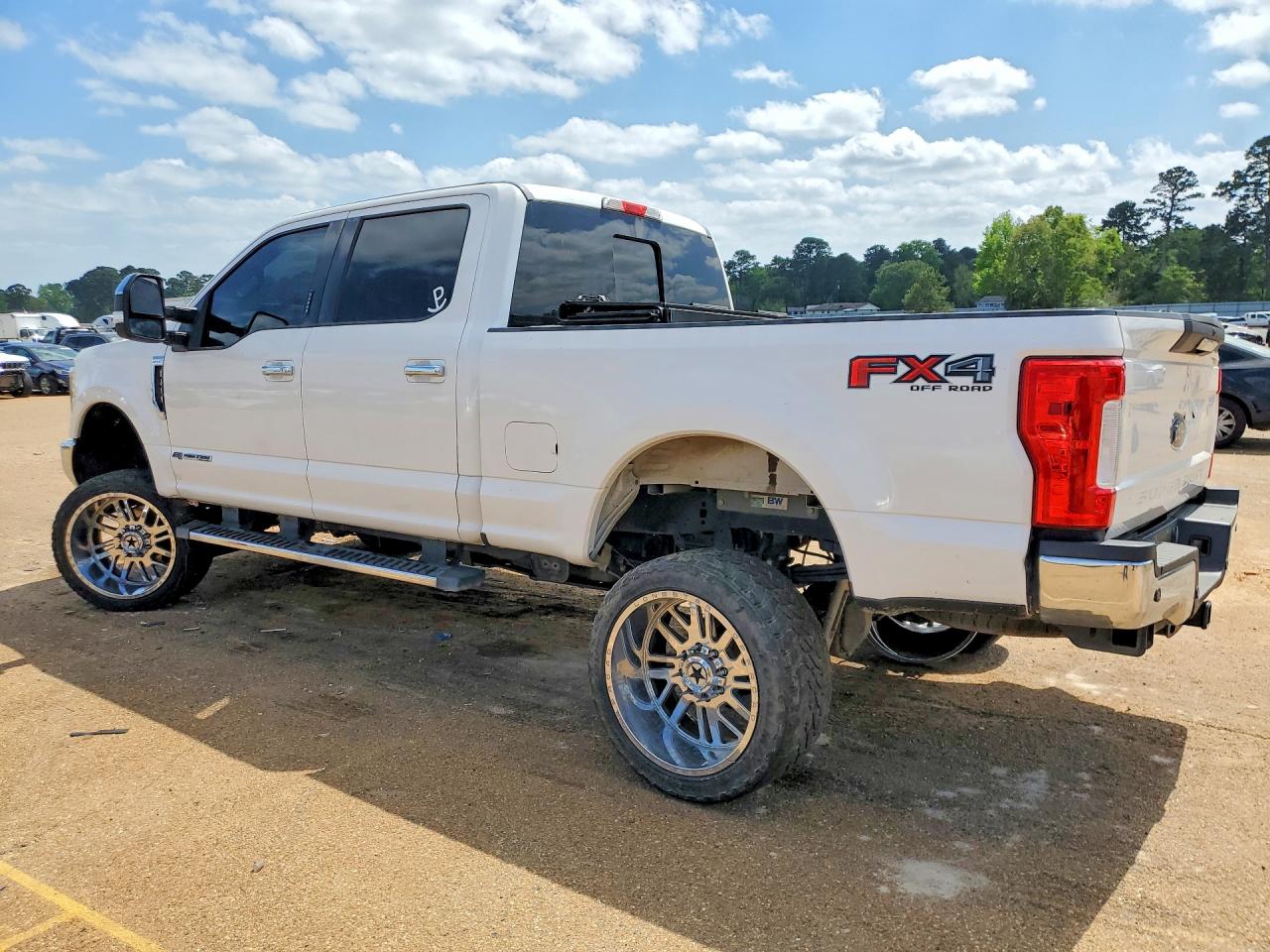 2017 FORD F250 SUPER DUTY photo 2