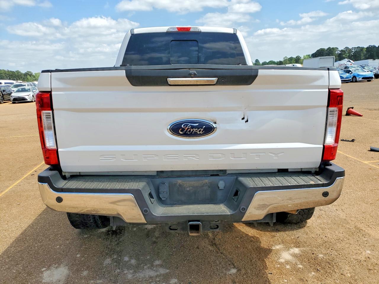 2017 FORD F250 SUPER DUTY photo 6