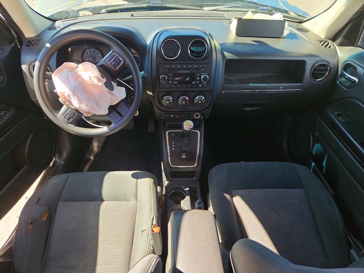 2014 JEEP PATRIOT SPORT photo 8