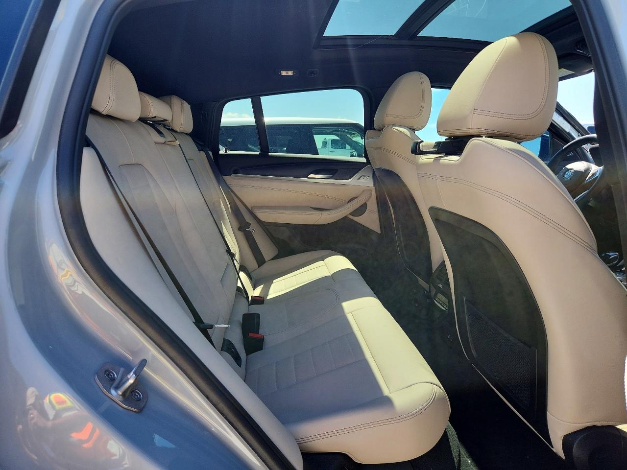 2024 BMW X4 XDRIVE30I photo 21