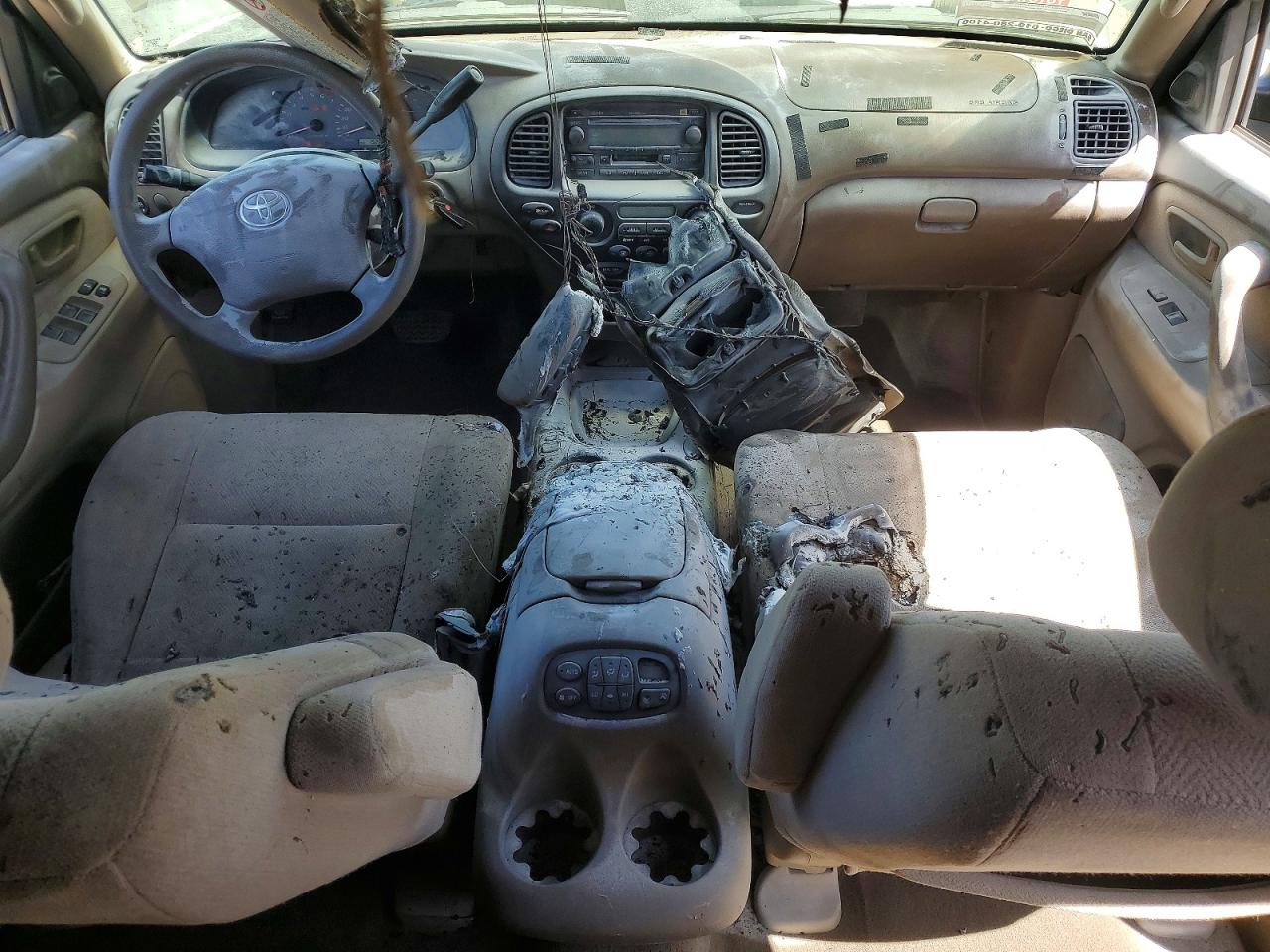 2003 TOYOTA SEQUOIA SR5 photo 22
