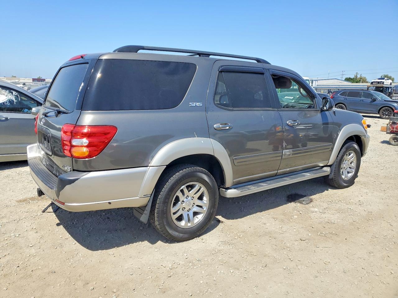 2003 TOYOTA SEQUOIA SR5 photo 7