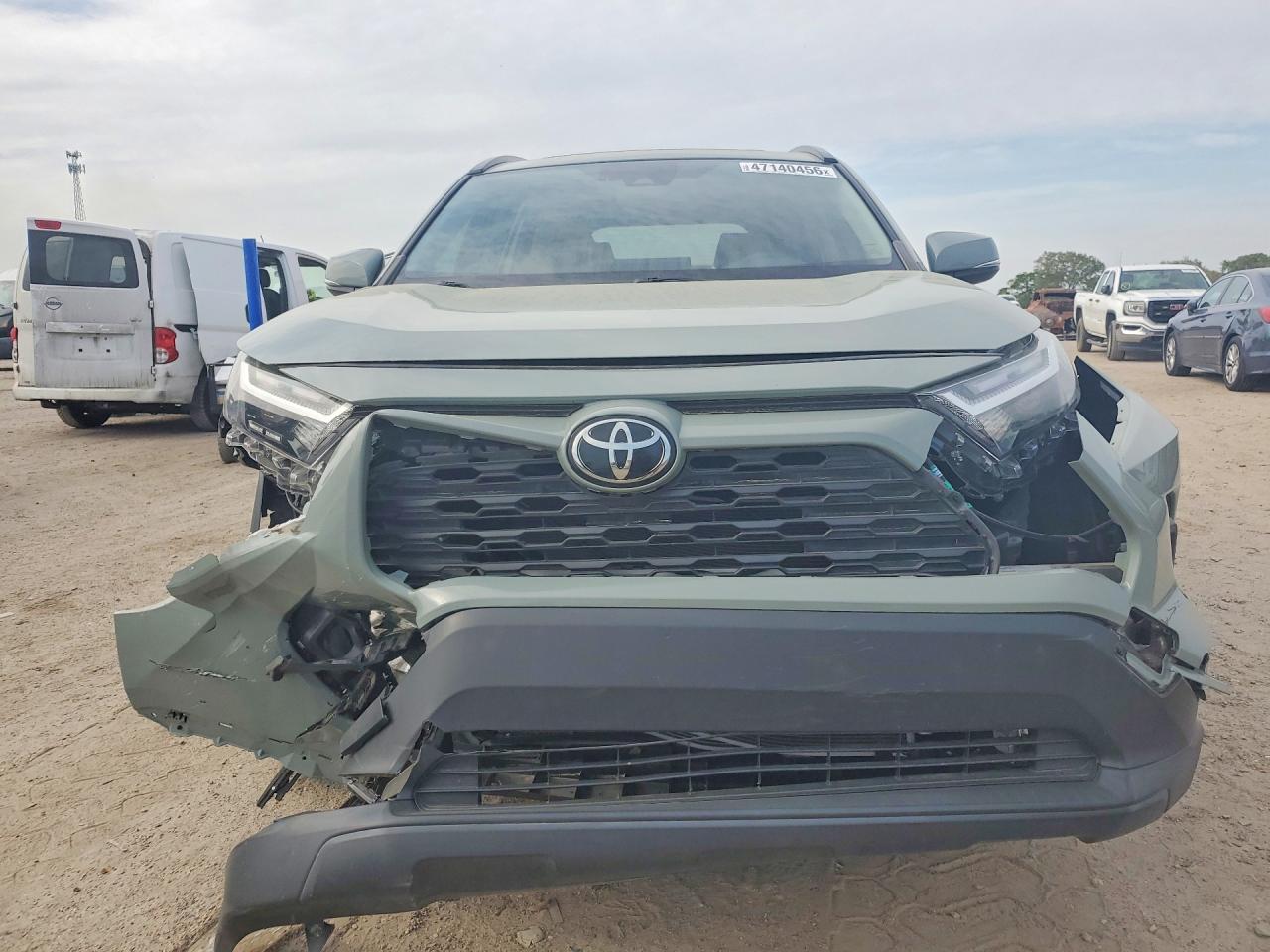 2022 TOYOTA RAV4 XLE PREMIUM photo 9
