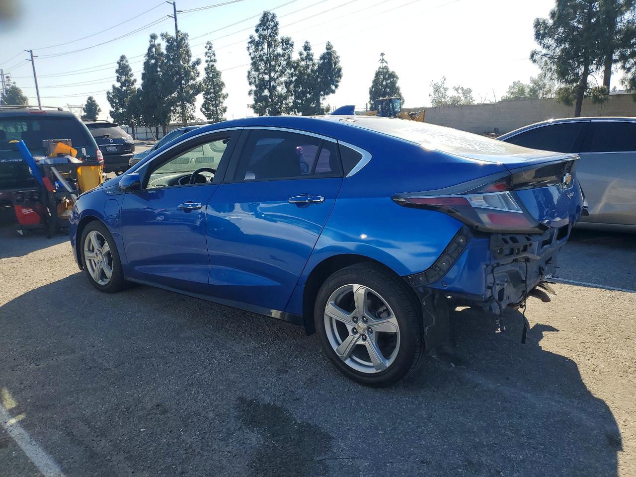 2017 CHEVROLET VOLT LT photo 3