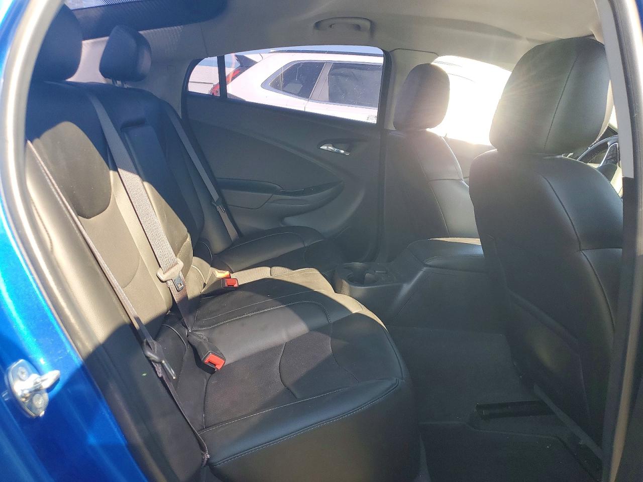 2017 CHEVROLET VOLT LT photo 19