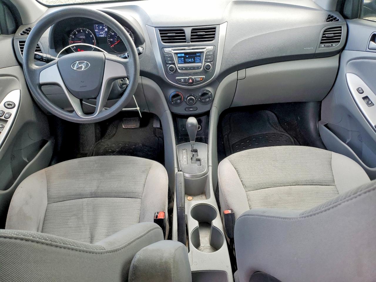 2017 HYUNDAI ACCENT SE photo 22