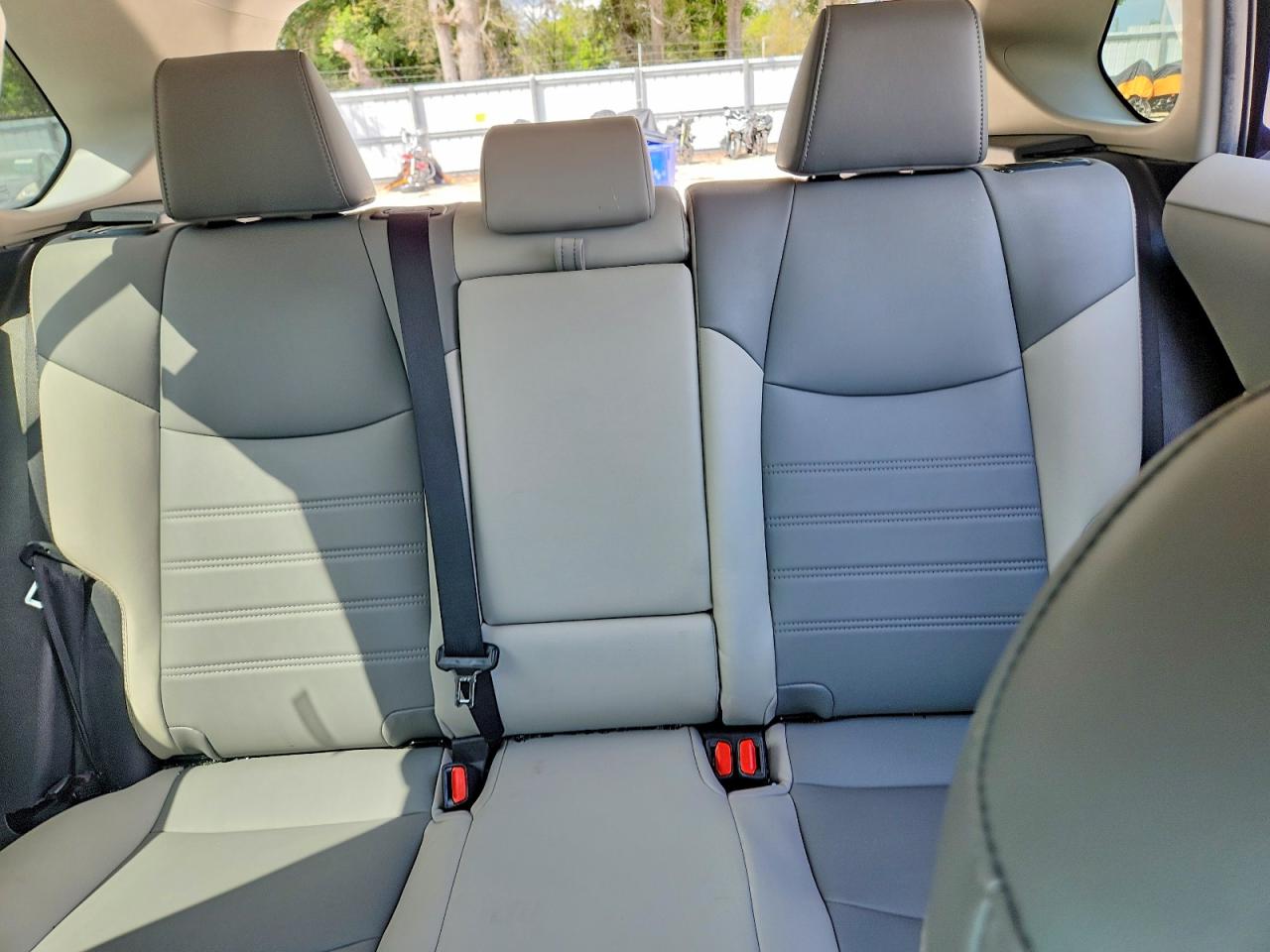 2021 TOYOTA RAV4 XLE PREMIUM photo 10