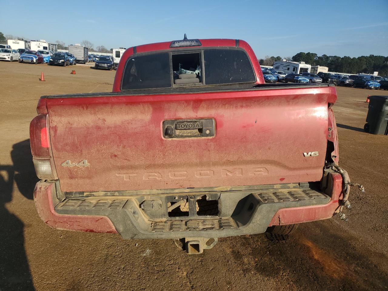 2019 TOYOTA TACOMA photo 6