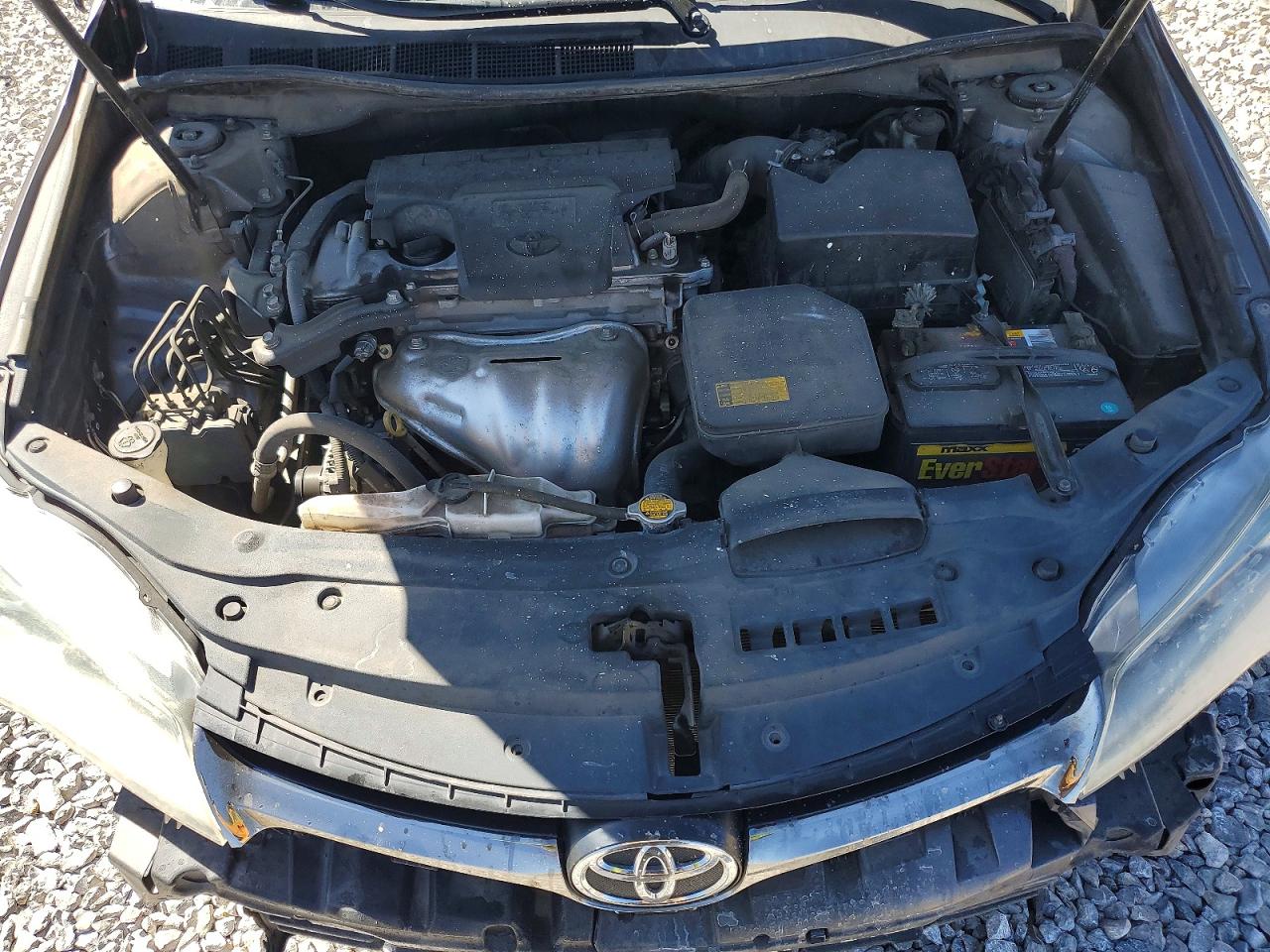 2015 TOYOTA CAMRY SE photo 31