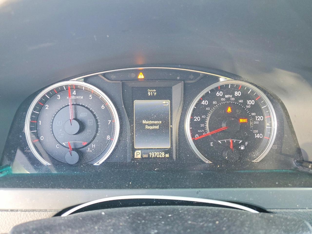 2015 TOYOTA CAMRY SE photo 25