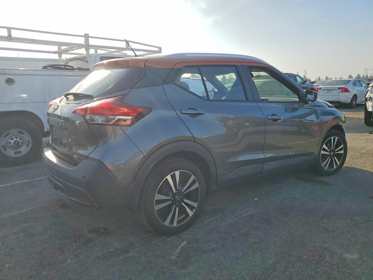 2020 NISSAN KICKS SV photo 5