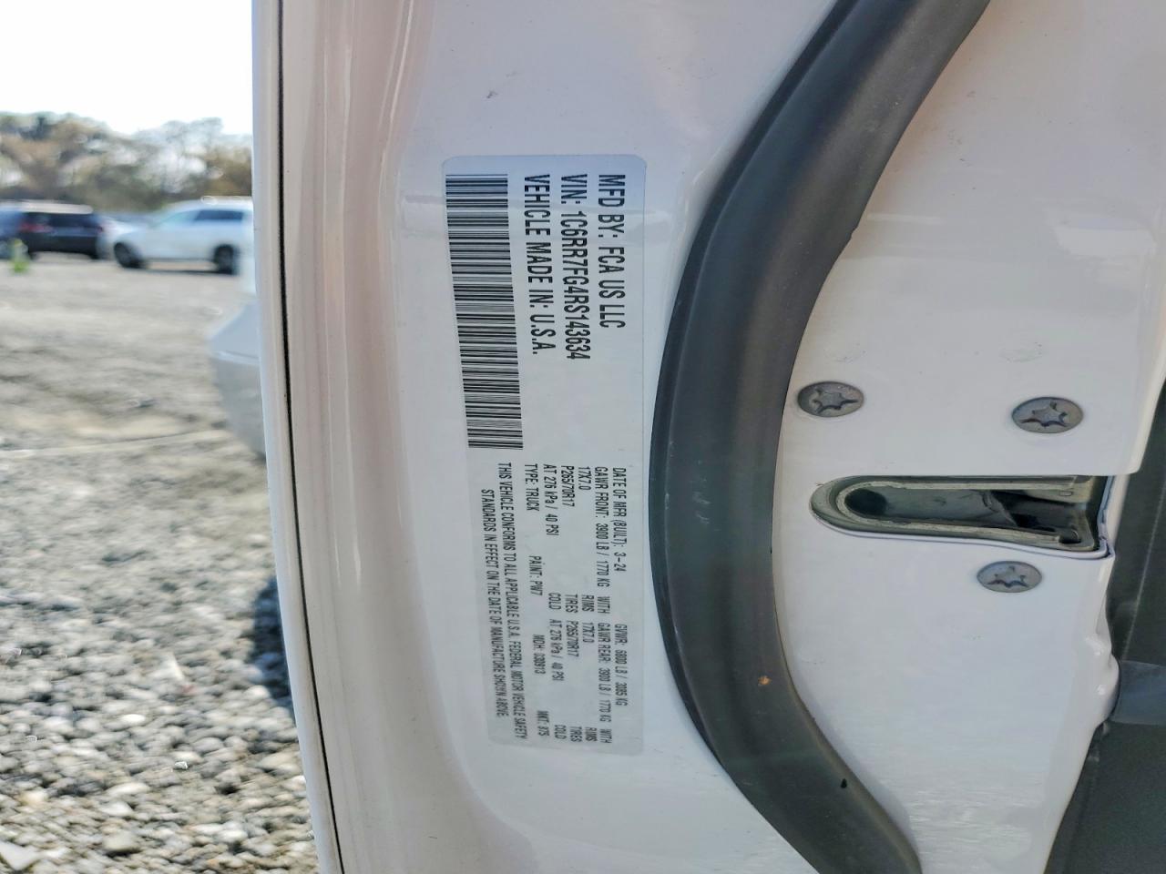 2024 RAM 1500 CLASSIC TRADESMAN photo 23