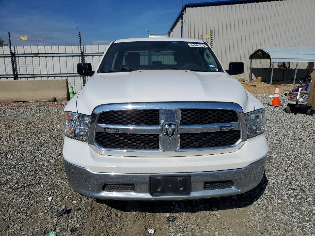 2024 RAM 1500 CLASSIC TRADESMAN photo 9