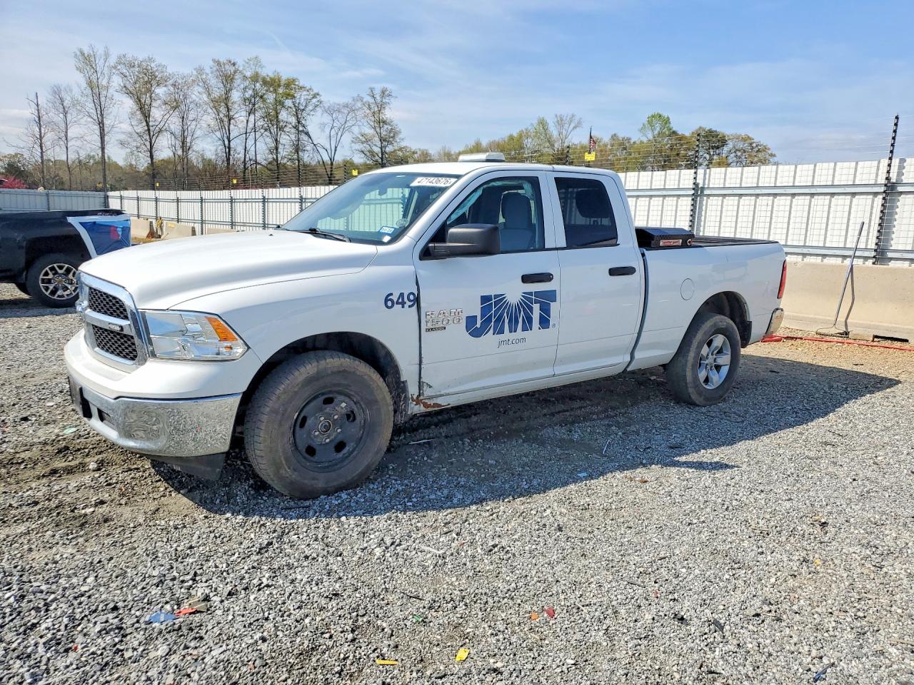 2024 RAM 1500 CLASSIC