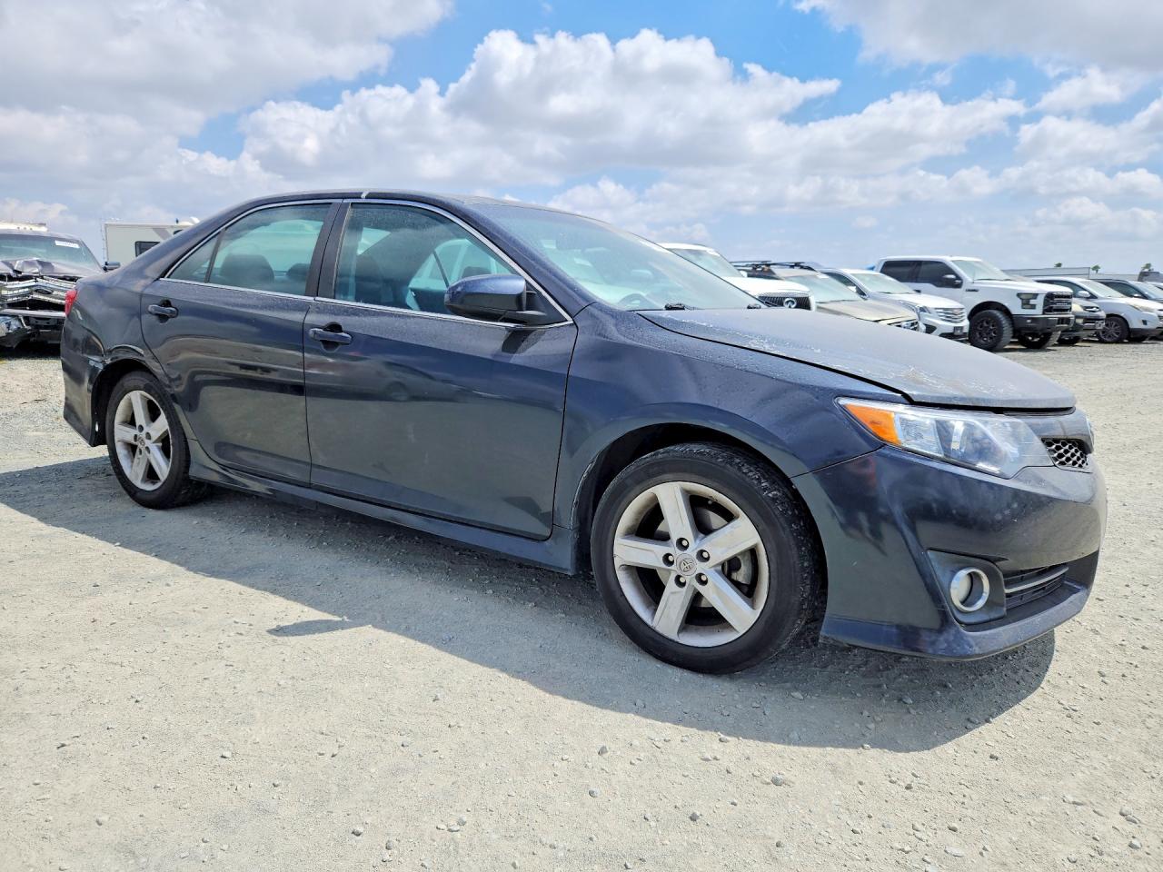 2012 TOYOTA CAMRY SE photo 7
