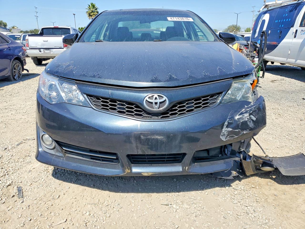 2012 TOYOTA CAMRY SE photo 9