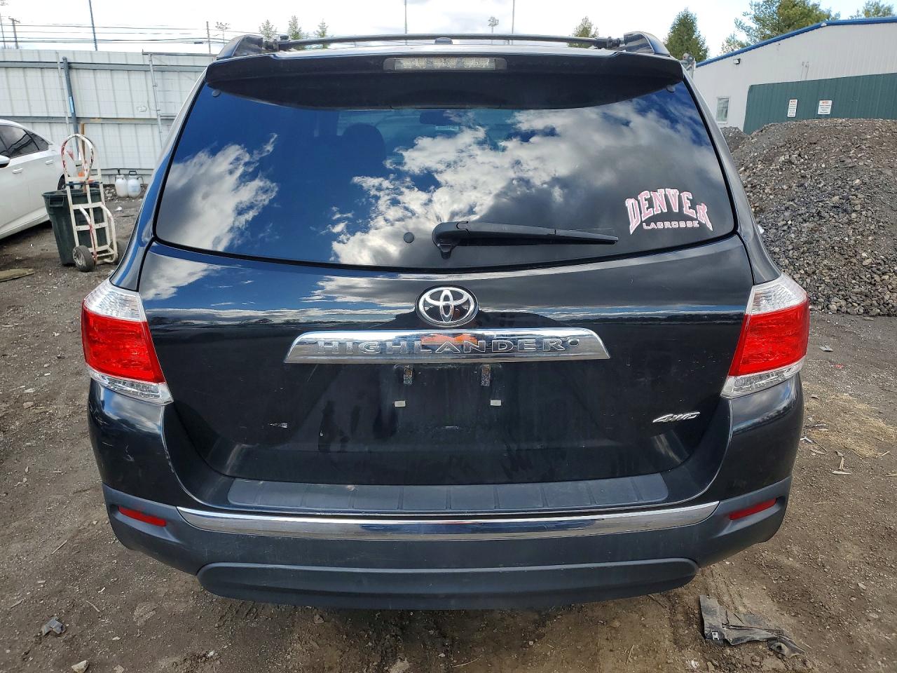 2013 TOYOTA HIGHLANDER LIMITED photo 11