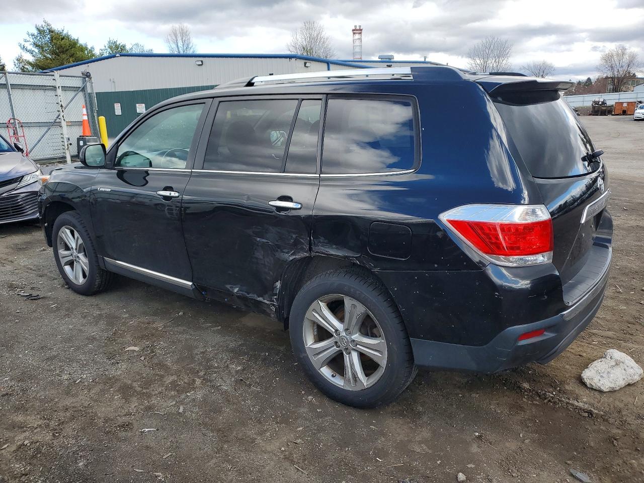 2013 TOYOTA HIGHLANDER LIMITED photo 3