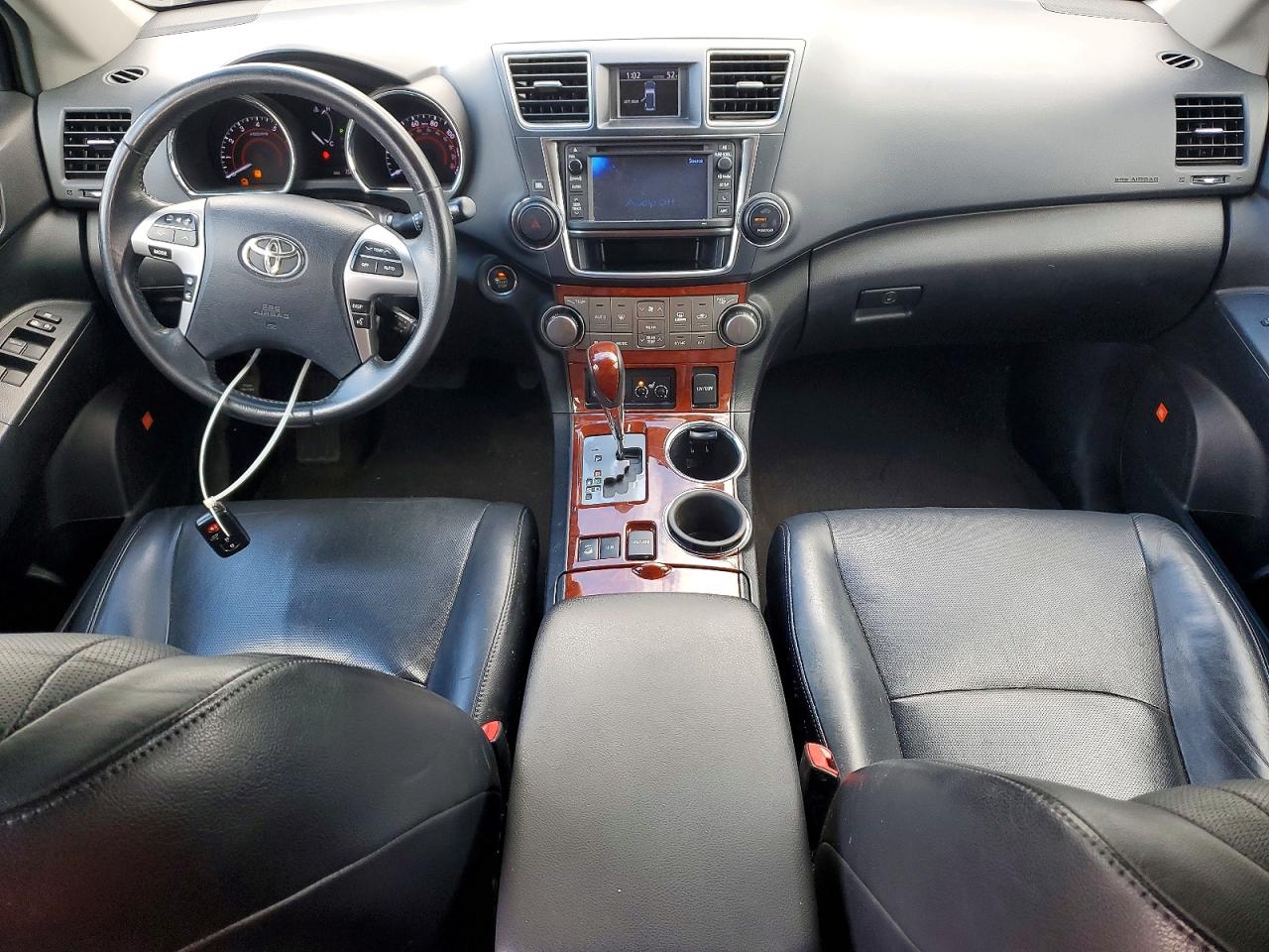 2013 TOYOTA HIGHLANDER LIMITED photo 15