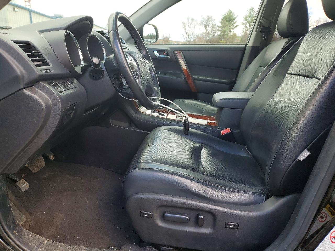 2013 TOYOTA HIGHLANDER LIMITED photo 13