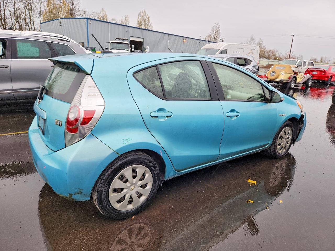 2012 TOYOTA PRIUS C THREE photo 3