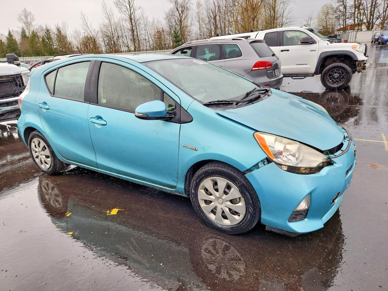 2012 TOYOTA PRIUS C THREE photo 4